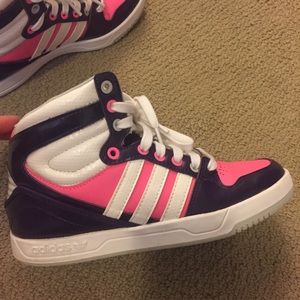 #MovingSALE#Adidas high top sneakers